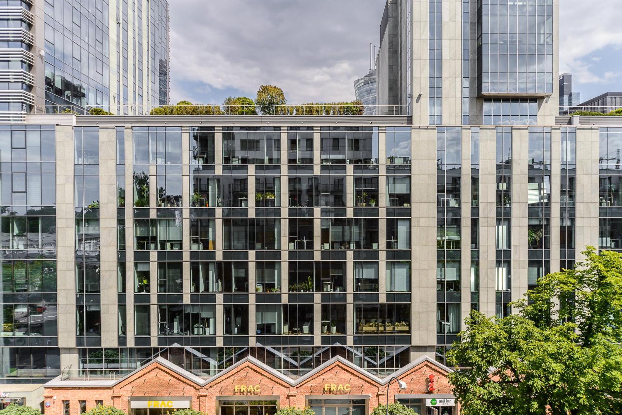 Lumina 3-room With Parking, Balcony Apartment
